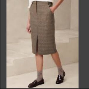 Banana Republic plaid midi skirt size 12
